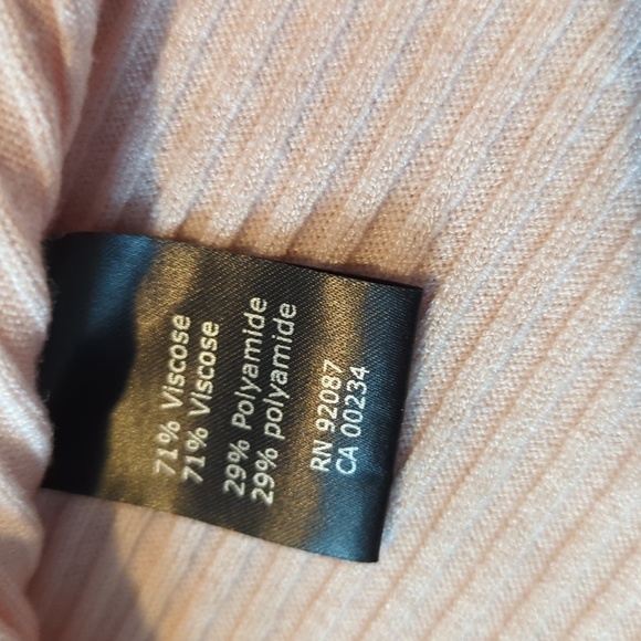 Saks Fifth Avenue Sweater V-neck Sleeveless Pink Size XL - Picture 5 of 6